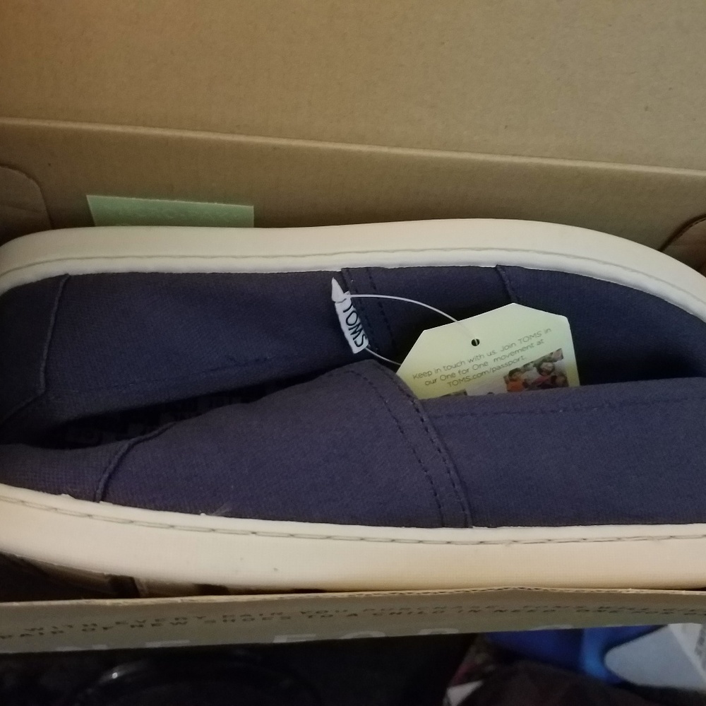 Tom's Classic navy